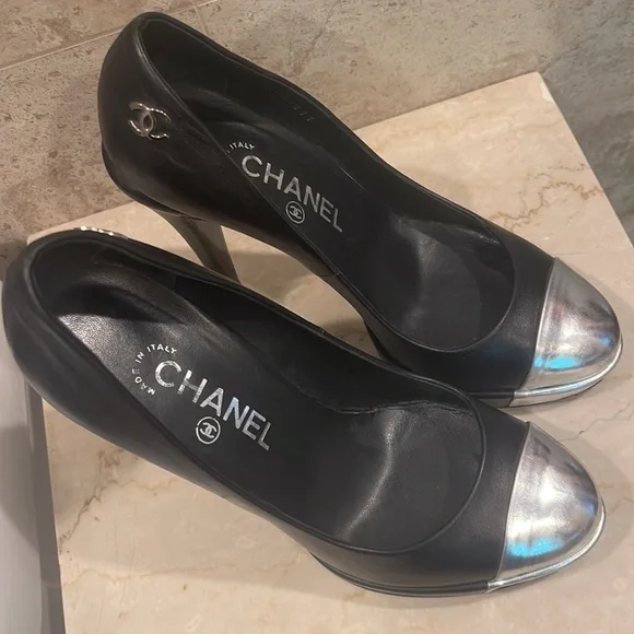Chanel platform pumps - Picture 2 of 8